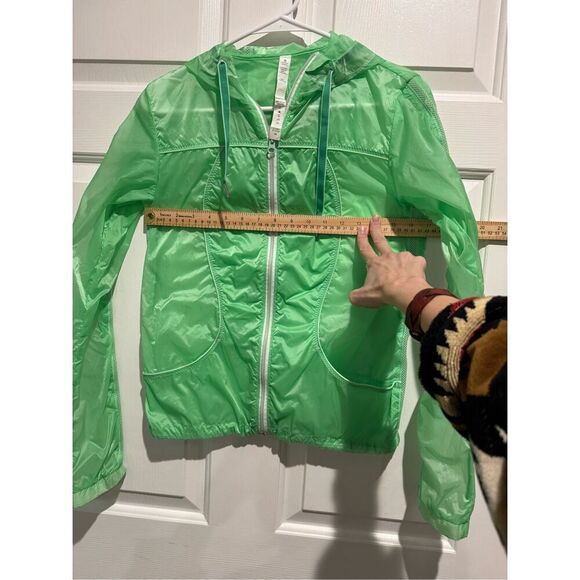 NWOT Lululemon Transparent-See Through Lightweight Windbreaker Hooded Jacket 4 - Picture 6 of 13